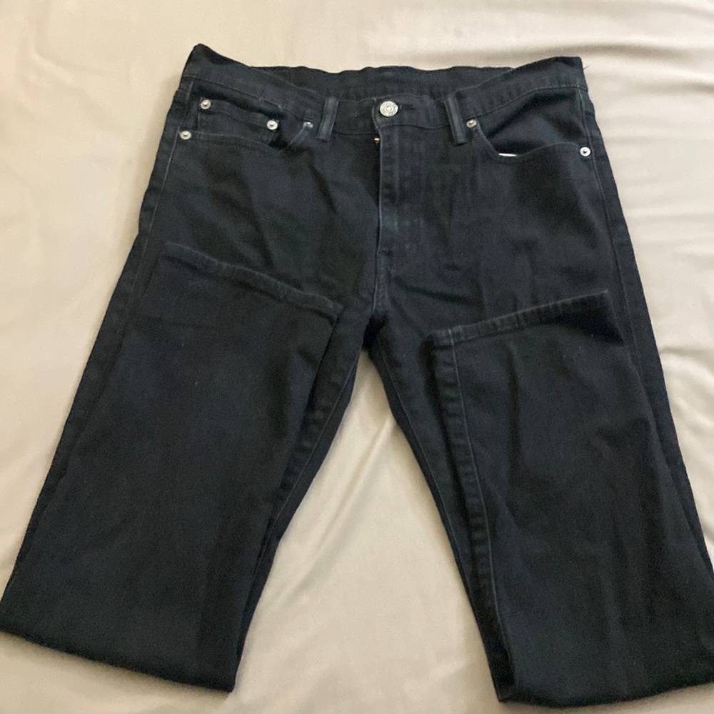Levi’s black 513 jeans